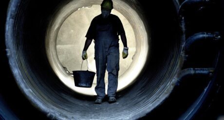 Identifying confined spaces hazards, risks and control measures